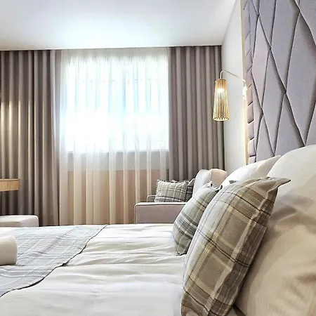 Vip Koscielna Apartment